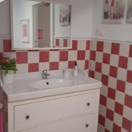 El Corro, Acogedora Casa Con Jardin En El Corazon De Cantabria