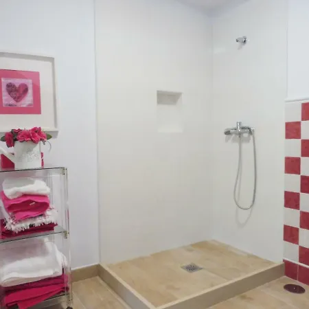 בית נופש El Corro, Acogedora Casa Con Jardin En El Corazon De Cantabria *