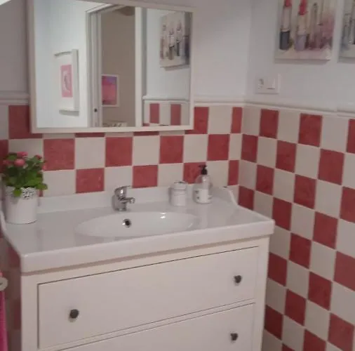 El Corro, Acogedora Casa Con Jardin En El Corazon De Cantabria