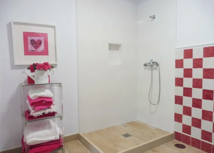 펜션 El Corro, Acogedora Casa Con Jardin En El Corazon De Cantabria *