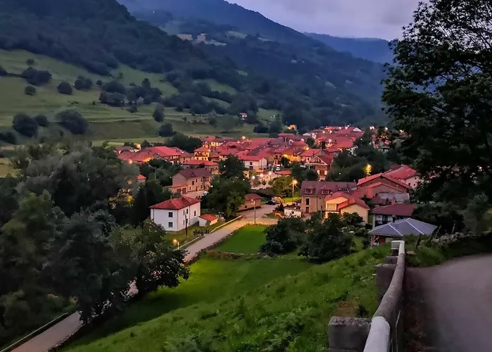 El Corro, Acogedora Casa Con Jardin En El Corazon De Cantabria Holiday home